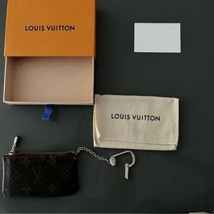Louis Vuitton Pouchette